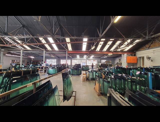 546M² WAREHOUSE TO LET IN EASTLEIGH